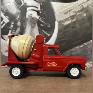 Tonka Jeep Red and Mixer Truck